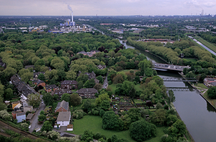 Oberhausen Blick vom Gasometer: Kaisergarten Gemeinschafts-Müllverbrennungsanlage Rhein-Herne-Kanal