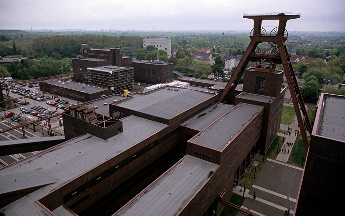 Zeche Zollverein: Blick von der Kohlenwäsche: Schacht 12 Essen