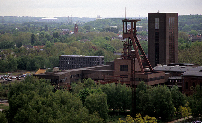 Essen Zeche Zollverein: Blick von der Kohlenwäsche: Schacht 1/2/8