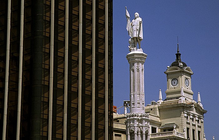 Madrid Paseo de la Castellana: Plaza de Colón - Monumento a Cristóbal Colón Torres de Colón