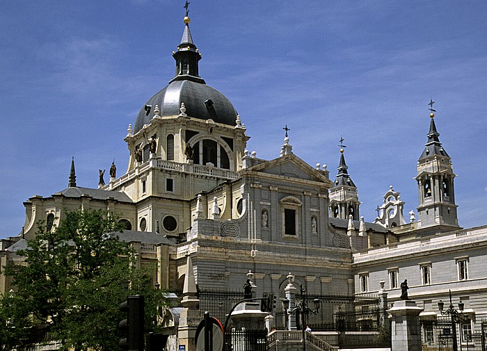 Madrid Catedral de Santa María la Real de la Almudena