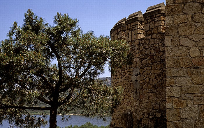 Manzanares el Real Castillo de los Mendoza Embalse de Santillana