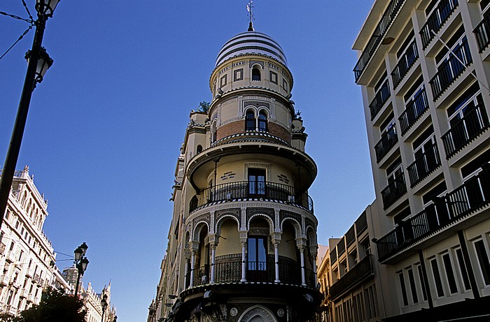 Barrio del Arenal: Avenida de la Constitución Sevilla