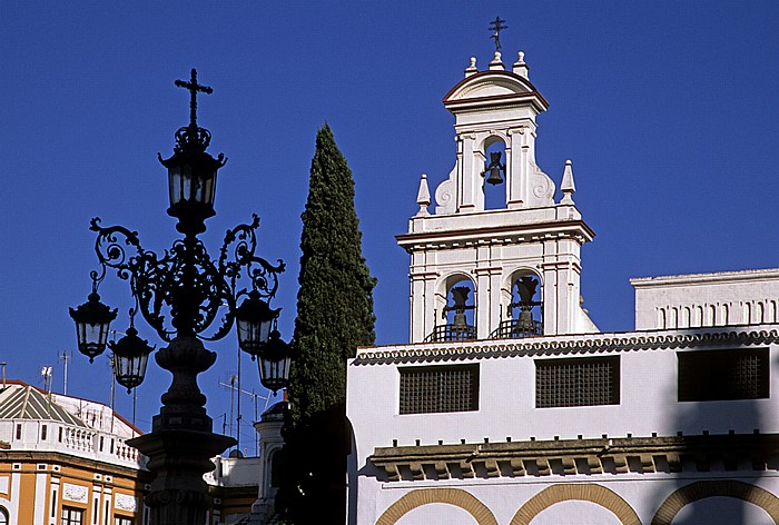 Sevilla Centro: Plaza Virgen de los Reyes, Convento e Iglesia de la Encarnación