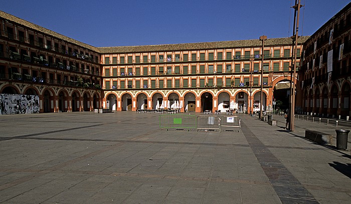 Barrio de San Pedro: Plaza de la Corredera Córdoba