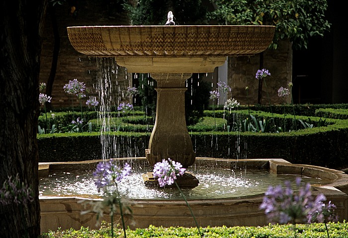 Granada Alhambra: Palacios Nazaríes: Patio de Lindaraja (Lindarajahof)