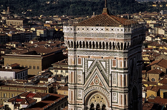 Florenz Blick von der Kuppel des Florentiner Dom (Cattedrale di Santa Maria del Fiore) Campanile Quartiere di Santa Maria Novella