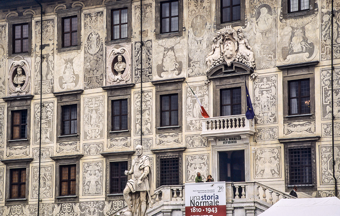 Piazza dei Cavalieri: Palazzo della Carovana (Scuola Normale Superiore) Pisa