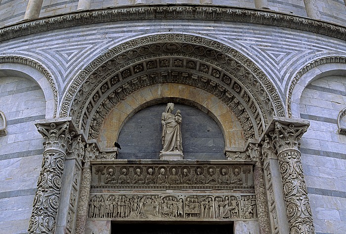 Pisa Piazza dei Miracoli (Piazza del Duomo): Baptisterium