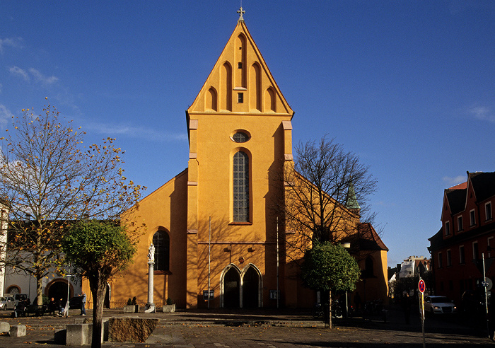 Ingolstadt Franziskanerplatz: Franziskanerkirche Mariä Himmelfahrt