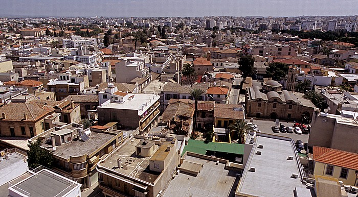 Griechische Altstadt: Blick vom Shakolas-Turm in Richtung Osten Nikosia