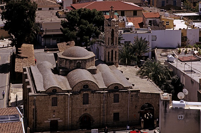 Nikosia Griechische Altstadt: Blick vom Shakolas-Turm: Agios-Tripiotis-Kirche