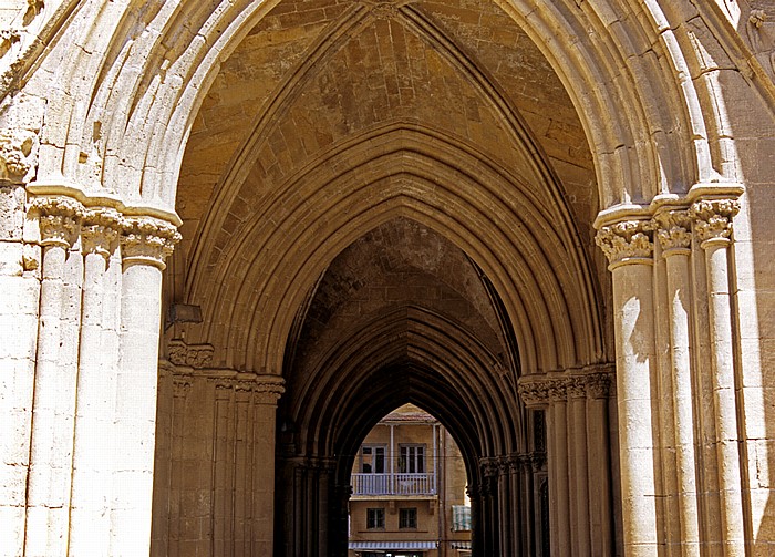 Türkische Altstadt: Bedesten (Basargebäude) Nikosia