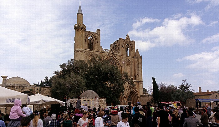 Famagusta Namik-Kemal-Platz, Lala-Mustafa-Moschee (Agia Sofia, ehem. St.-Nikolaus-Kathedrale)