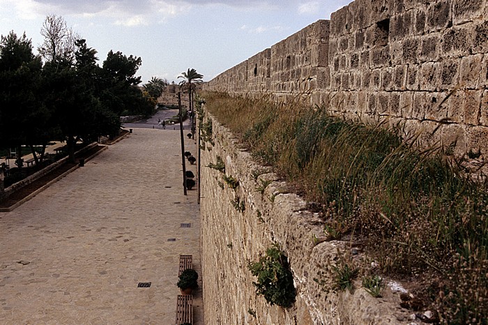 Blick vom Seetor: Stadtbefestigung Famagusta