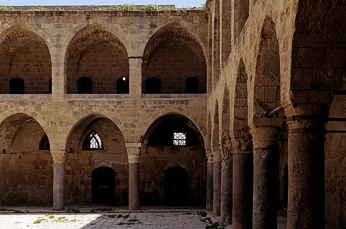 Altstadt: Khan el-Umdan (Karawanserei) Akko