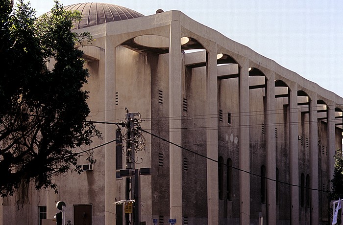 Weiße Stadt (Bauhausarchitektur): Große Synagoge (Beit Knesset Hagadol) Tel Aviv