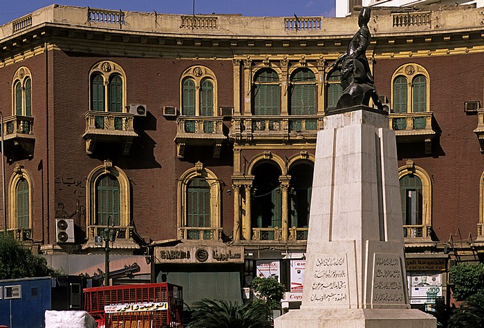 Al-Azbakeya: Mostafa Kamel Square Kairo
