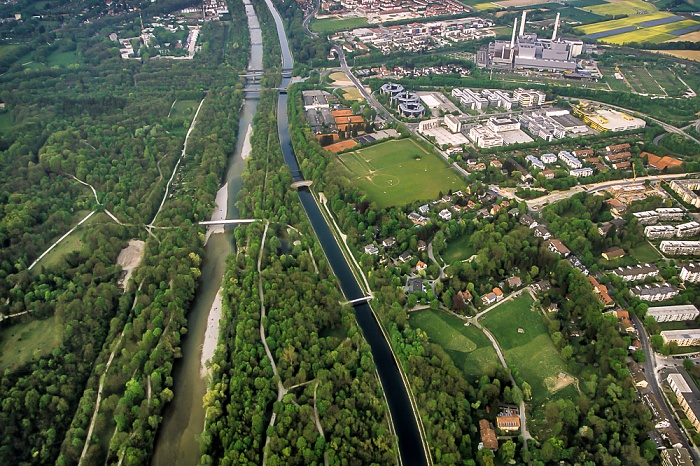 Luftbild aus Zeppelin: Englischer Garten (Hirschau), Isar und Mittlere-Isar-Kanal München