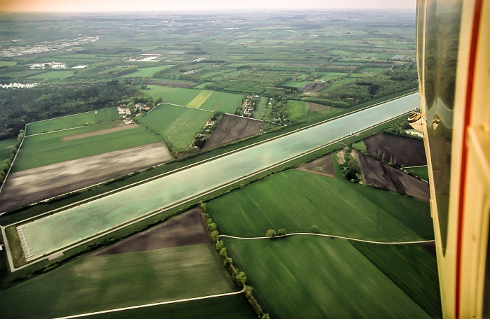 Luftbild aus Zeppelin: Regattastrecke Oberschleißheim Oberschleißheim