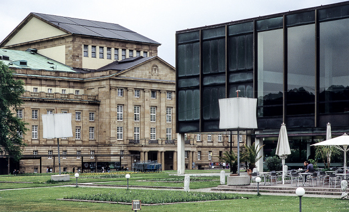 Oberer Schlossgarten: Staatstheater Stuttgart (links) und Haus des Landtags