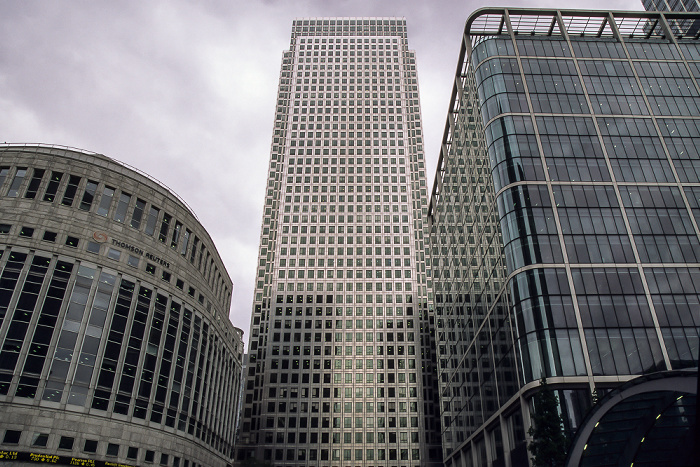 Isle of Dogs (Docklands): Canary Wharf - One Canada Square (Canary Wharf Tower) London 2011