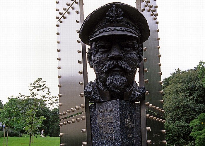 Tallinn Hirvepark: Johan-Pitka-Denkmal