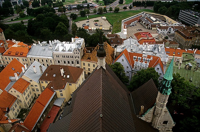 Blick von der Olaikirche (Oleviste kirik): Altstadt - Unterstadt Tallinn
