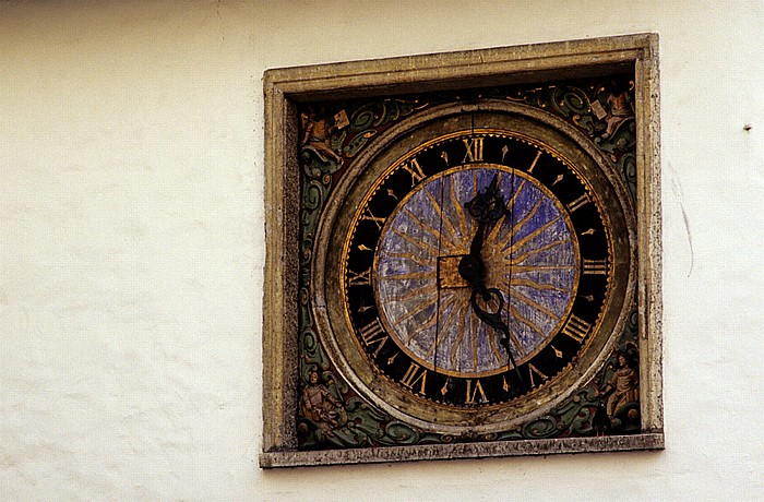 Altstadt: Unterstadt - Heiliggeistkirche (Püha Vaimu kirik) mit der ältesten Uhr Tallinns
