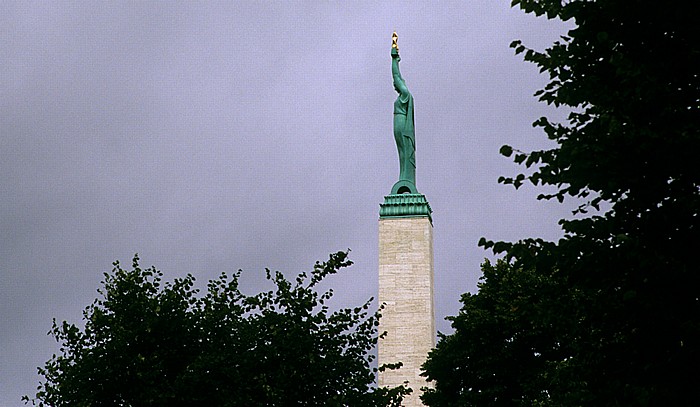 Altstadt: Freiheitsdenkmal (Brivibas piemineklis) Riga