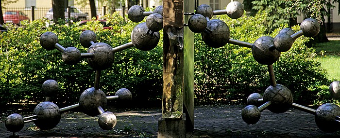 Riga Kronwald-Park (Kronvalda parks): Paul-Walden-Denkmal