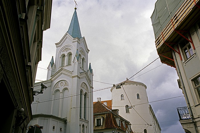 Riga Altstadt: Muttergotteskirche (Sapju Dievmates Romas katolu baznica) Rigaer Schloss