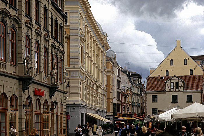 Riga Altstadt: Livuplatz (Livu laukums) Kalku iela Russisches Theater