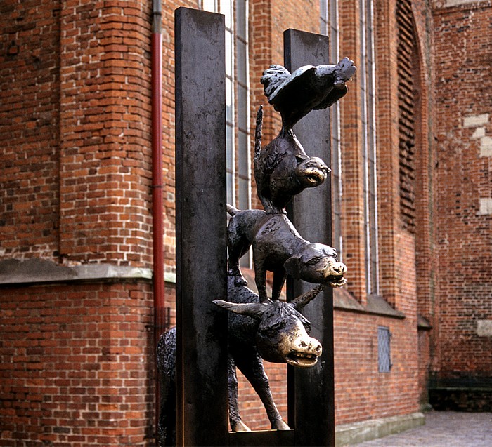 Riga Altstadt: Bremer Stadtmusikanten Petrikirche