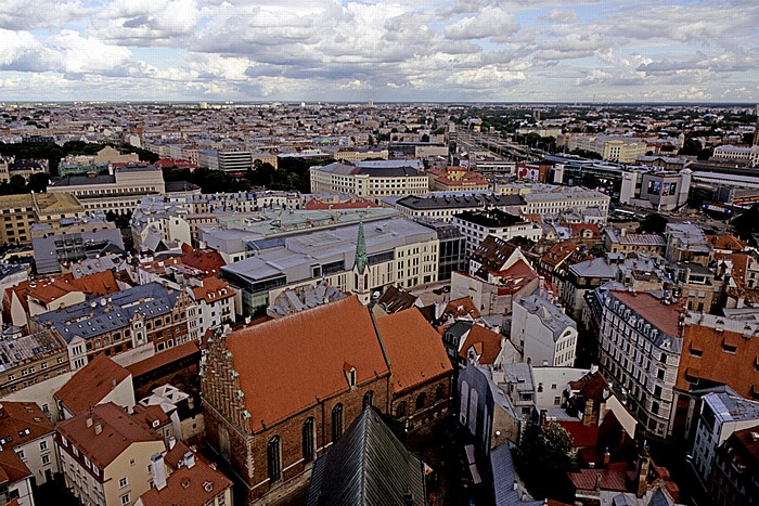 Riga Blick von der Petrikirche (Sveta Petera baznica) Altstadt Johanniskirche