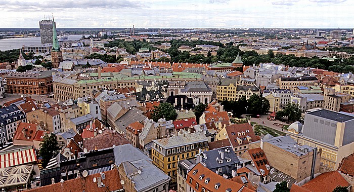 Riga Blick von der Petrikirche (Sveta Petera baznica): Altstadt Börse Hochhaus des Landwirtschaftsministeriums Jakobskirche Neustadt