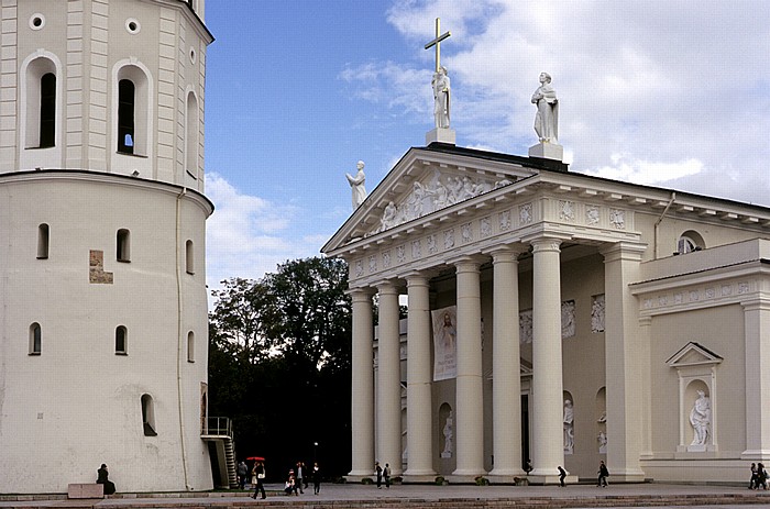 Vilnius Altstadt Glockenturm Kathedrale St. Stanislaus Kathedralenplatz