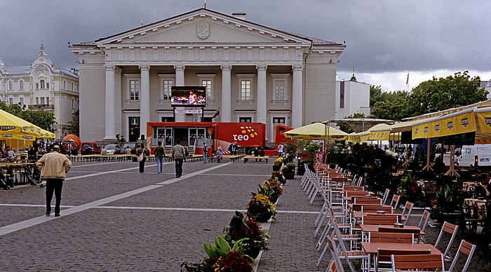 Vilnius Altstadt: Rathausplatz (Vilniaus Rotuses aikete) und Rathaus (Vilniaus rotuse)