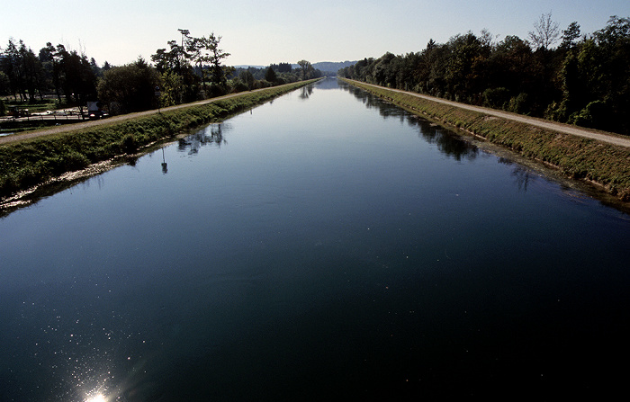 Ickinger Au Blick vom Ickinger Stauwehr: Isarkanal