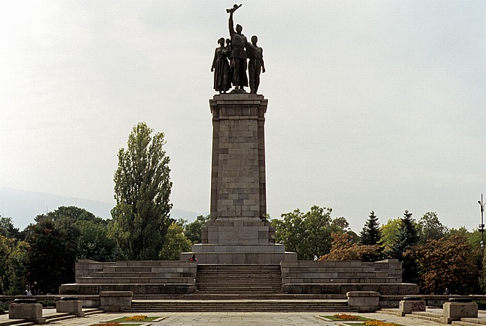 Knyazheska gradina: Denkmal für die Sowjetische Armee Sofia