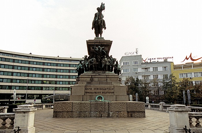Parlamentsplatz (Narodno-Sabranie-Platz): Reiterdenkmal Zar Alexanders Sofia