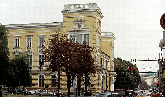 Sofia Tsar Osvoboditel Boulevard: Zentraler Militärklub (Zentralen woenen klub)