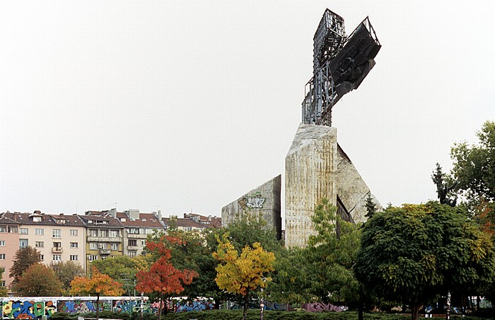 Bulgarienplatz: Denkmal 1300 Jahre Bulgarien Sofia