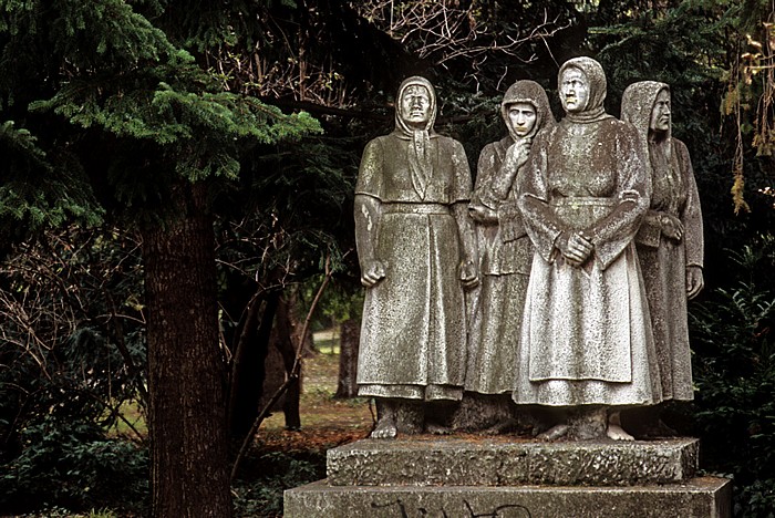 Borissowa gradina (Borisgarten): Denkmal Bratska mogila zum Gedenken an den nationalen Widerstand (Partisanendenkmal) Sofia