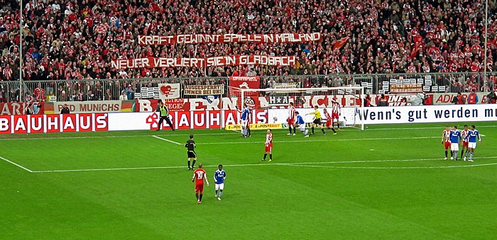 Allianz Arena: DFB-Pokalhalbfinale FC Bayern München - Schalke 04