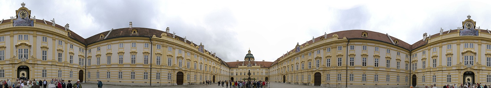 Stift Melk: Prälatenhof