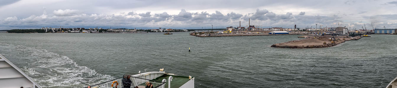 Helsinki Blick von der M/S Star: Ostsee, Lauttasaari (links) und Jätkäsaari