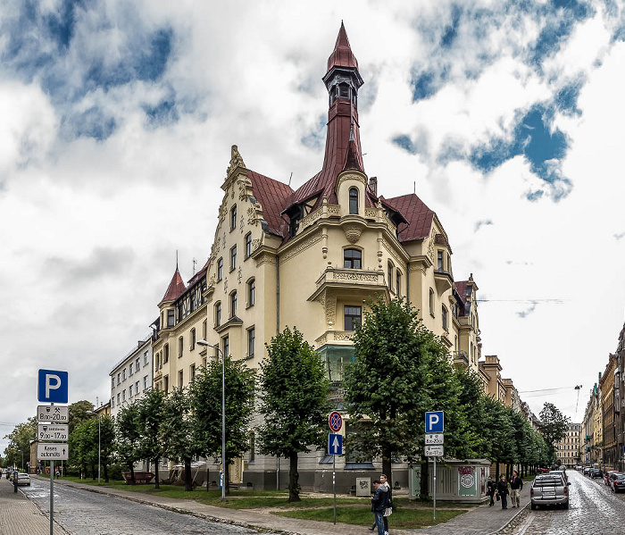 Riga Jugendstilviertel: Ecke Albertstraße (Alberta iela) / Strelniekustraße (Strelnieku iela)