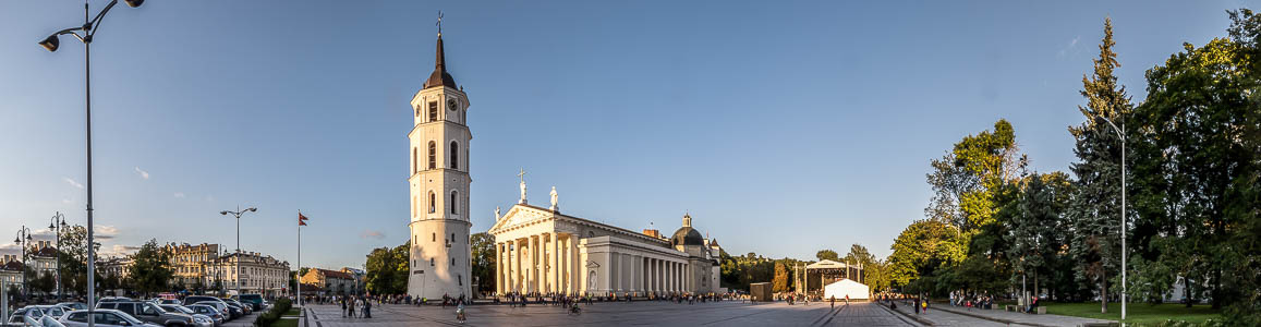 Vilnius Altstadt: Kathedralenplatz Glockenturm Kathedrale St. Stanislaus