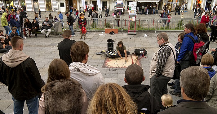 Altstadtviertel: Hauptplatz - Pflasterspektakel Linz